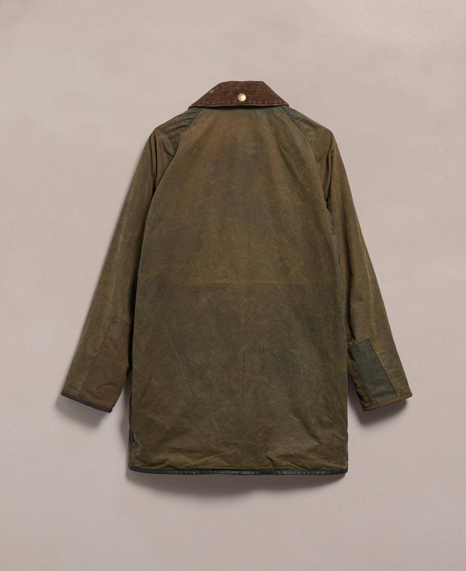 Barbour Re-loved Men's Beaufort Waxed Jacket - Size 36 Olive image number 2