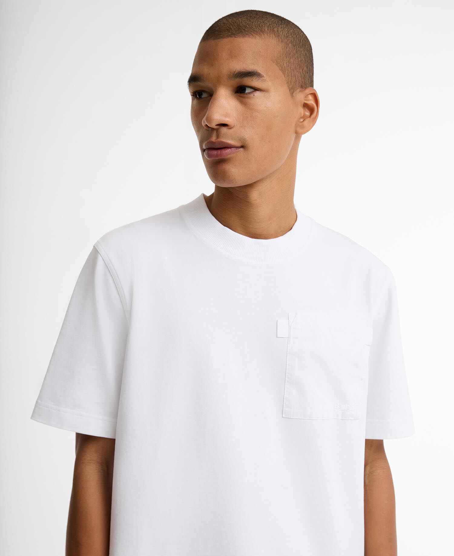 T-shirt con taschino Ivergill dalla vestibilit&agrave; comoda Bright White
