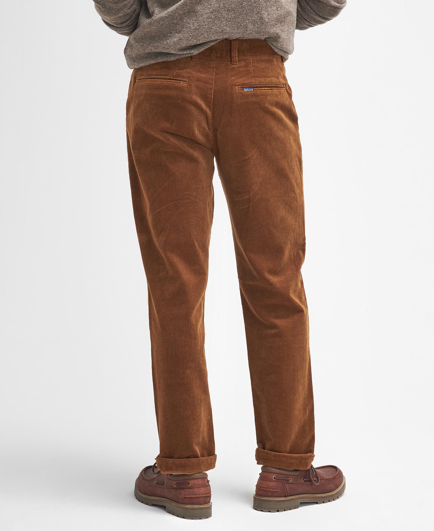 Pantaloni in velluto stretch a coste sottili dalla vestibilit&agrave; leggermente aderente