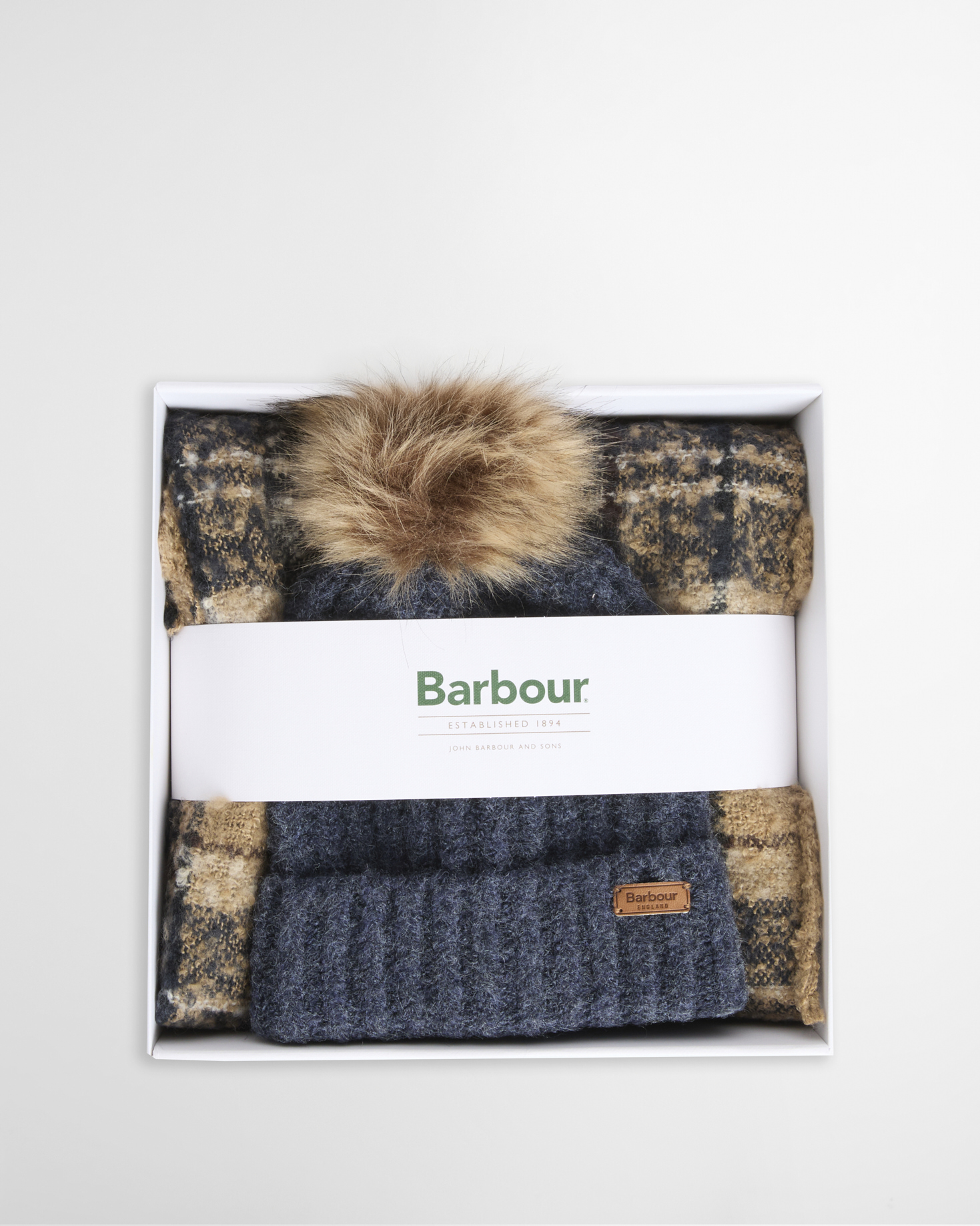 Set regalo berretto e sciarpa tartan Saltburn Birchwood