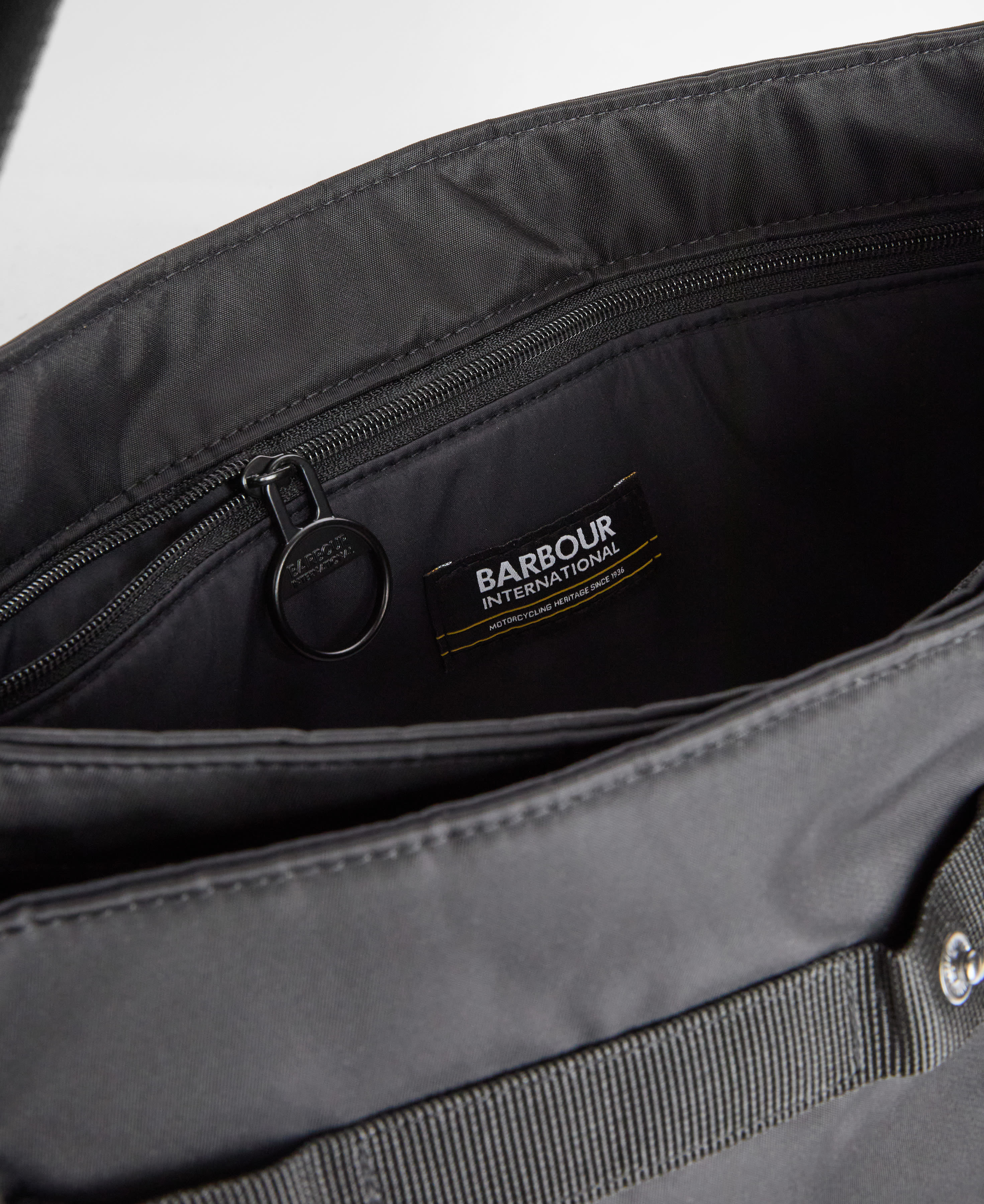 Daleson Messenger Crossbody Bag Black